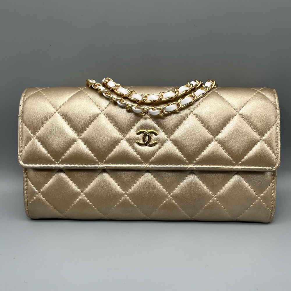 CHANEL Quilted Metallic Gold Leather Shoulder Bag